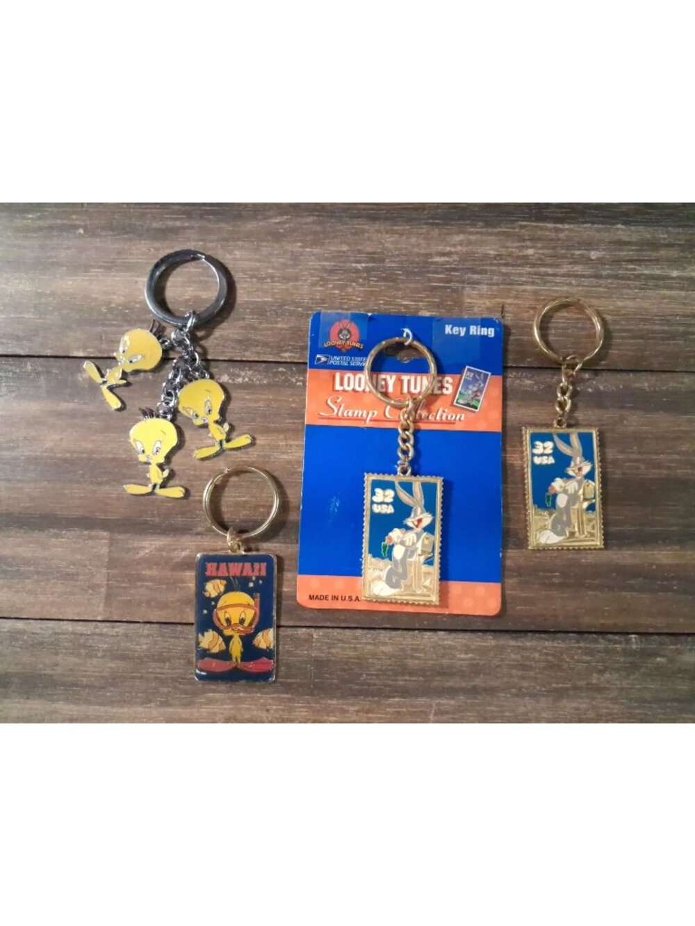 Looney Tunes Warner Brothers Keychain Lot Bugs Bunny Tweety Vintage Mod Bag Tag